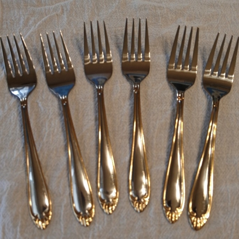 VTG 6 pc Hampton Stainless Gold Electroplated Dessert/ Coffee Spoons
